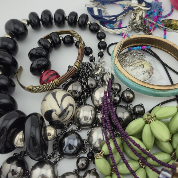 Mystery Jewelry Lot | Bulk Gift Bundle | Reseller Treasure Hunt Fun - Picture 3 of 6